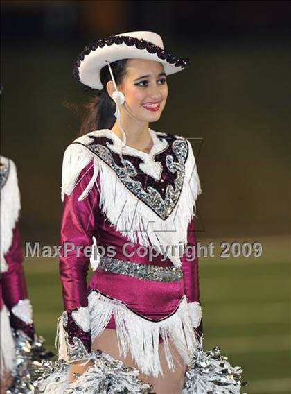 Thumbnail 1 in Sherman vs. Smith (Texas 4A D1 Region II Bi-District Playoffs) photogallery.