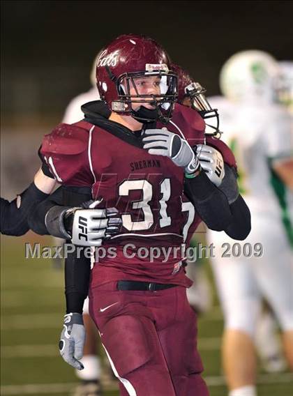 Thumbnail 1 in Sherman vs. Smith (Texas 4A D1 Region II Bi-District Playoffs) photogallery.