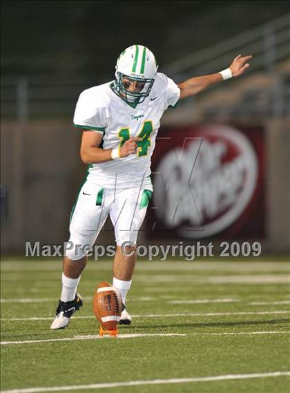 Thumbnail 1 in Sherman vs. Smith (Texas 4A D1 Region II Bi-District Playoffs) photogallery.