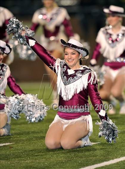 Thumbnail 2 in Sherman vs. Smith (Texas 4A D1 Region II Bi-District Playoffs) photogallery.