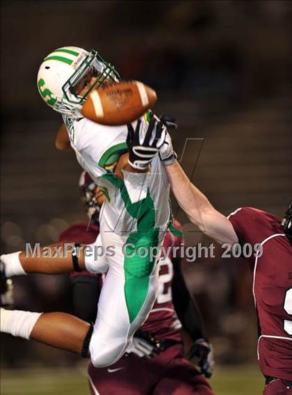 Thumbnail 3 in Sherman vs. Smith (Texas 4A D1 Region II Bi-District Playoffs) photogallery.