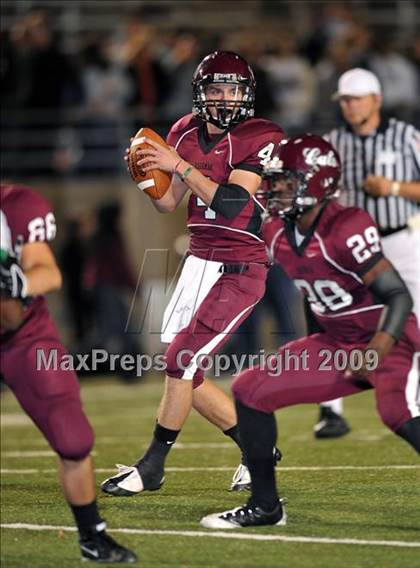 Thumbnail 2 in Sherman vs. Smith (Texas 4A D1 Region II Bi-District Playoffs) photogallery.