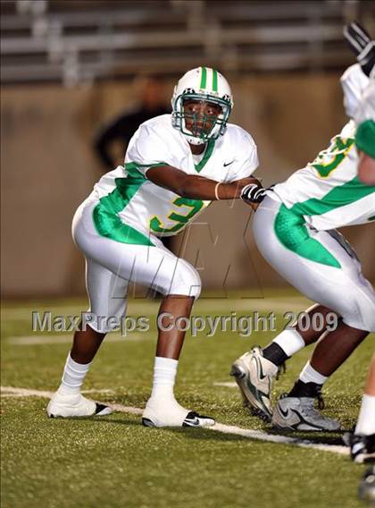 Thumbnail 2 in Sherman vs. Smith (Texas 4A D1 Region II Bi-District Playoffs) photogallery.