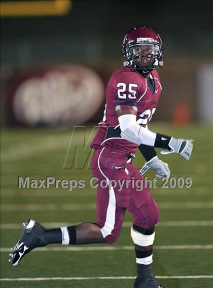 Thumbnail 3 in Sherman vs. Smith (Texas 4A D1 Region II Bi-District Playoffs) photogallery.