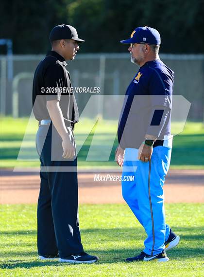 Thumbnail 1 in Montebello vs La Canada photogallery.
