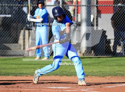 Thumbnail 1 in Montebello vs La Canada photogallery.
