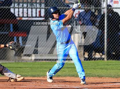Thumbnail 3 in Montebello vs La Canada photogallery.