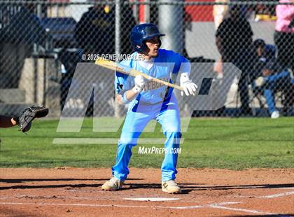 Thumbnail 1 in Montebello vs La Canada photogallery.