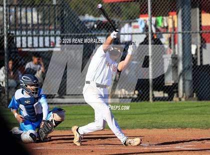 Thumbnail 1 in Montebello vs La Canada photogallery.