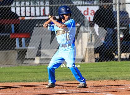 Thumbnail 2 in Montebello vs La Canada photogallery.