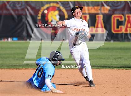 Thumbnail 1 in Montebello vs La Canada photogallery.