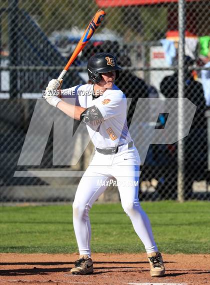 Thumbnail 2 in Montebello vs La Canada photogallery.