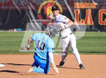 Thumbnail 2 in Montebello vs La Canada photogallery.