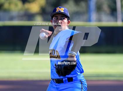 Thumbnail 1 in Montebello vs La Canada photogallery.