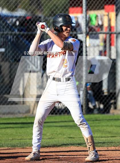 Thumbnail 2 in Montebello vs La Canada photogallery.