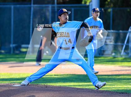 Thumbnail 1 in Montebello vs La Canada photogallery.