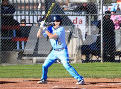 Thumbnail 1 in Montebello vs La Canada photogallery.