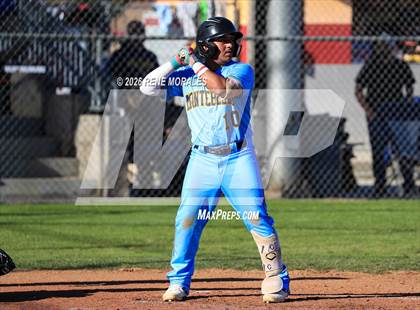Thumbnail 2 in Montebello vs La Canada photogallery.