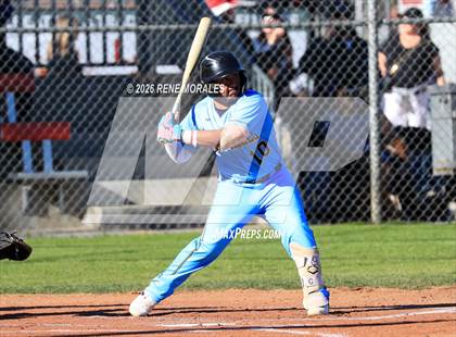 Thumbnail 3 in Montebello vs La Canada photogallery.
