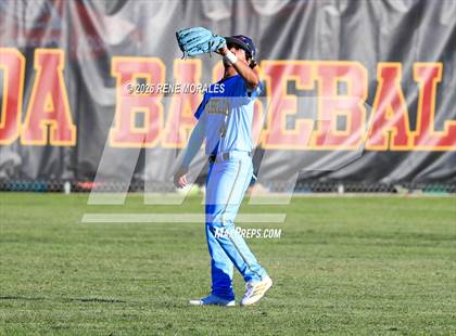 Thumbnail 2 in Montebello vs La Canada photogallery.