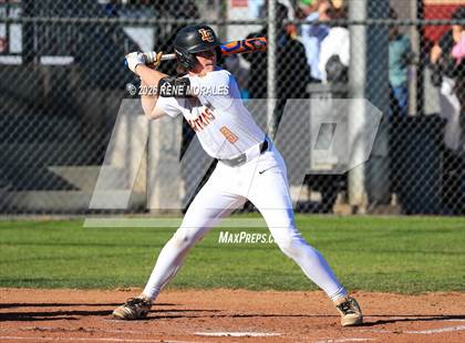 Thumbnail 3 in Montebello vs La Canada photogallery.