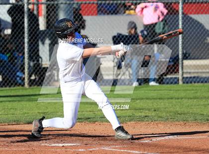 Thumbnail 3 in Montebello vs La Canada photogallery.