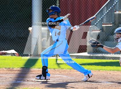 Thumbnail 1 in Montebello vs La Canada photogallery.