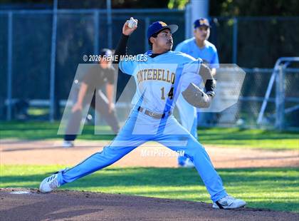 Thumbnail 2 in Montebello vs La Canada photogallery.