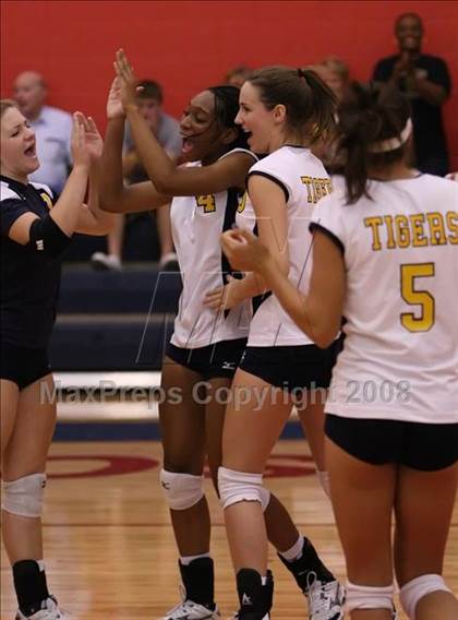 Thumbnail 1 in Stony Point vs. Poth (Rebel Bash) photogallery.