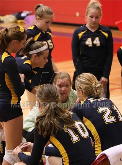 Thumbnail 2 in Stony Point vs. Poth (Rebel Bash) photogallery.