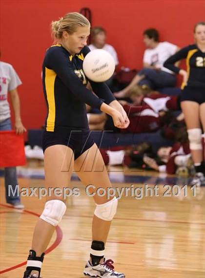 Thumbnail 3 in Stony Point vs. Poth (Rebel Bash) photogallery.
