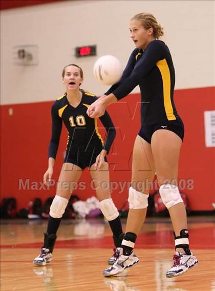 Thumbnail 1 in Stony Point vs. Poth (Rebel Bash) photogallery.