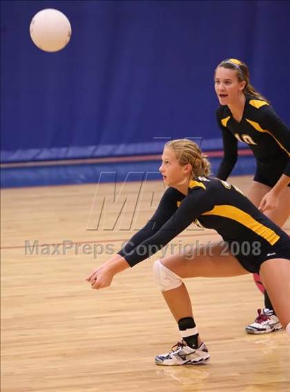 Thumbnail 3 in Stony Point vs. Poth (Rebel Bash) photogallery.