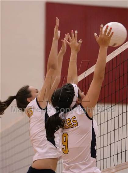 Thumbnail 1 in Stony Point vs. Poth (Rebel Bash) photogallery.