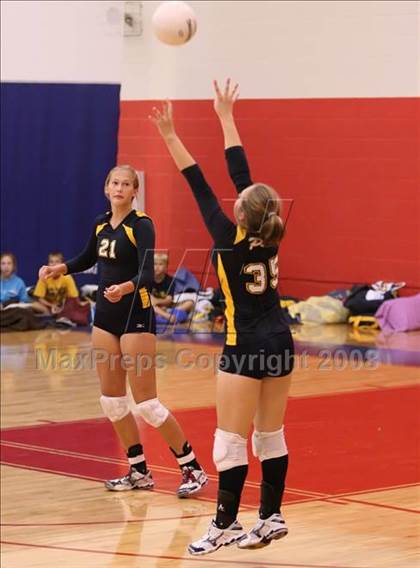 Thumbnail 3 in Stony Point vs. Poth (Rebel Bash) photogallery.