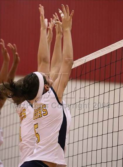 Thumbnail 2 in Stony Point vs. Poth (Rebel Bash) photogallery.