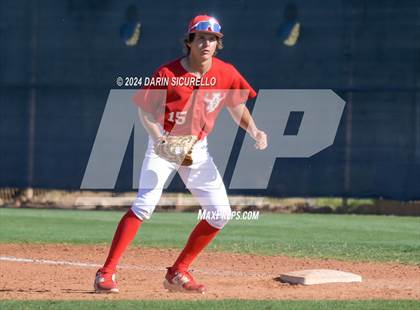 Thumbnail 3 in Arbor View vs. Marist (Coach Bob National Invitational) photogallery.