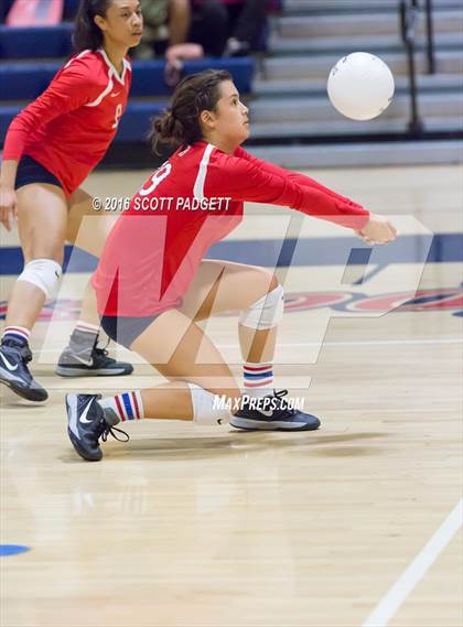 Thumbnail 2 in Great Oak vs. Redondo Union photogallery.