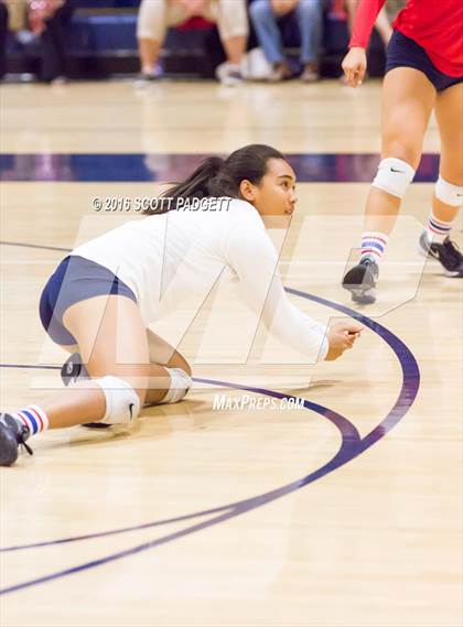 Thumbnail 2 in Great Oak vs. Redondo Union photogallery.