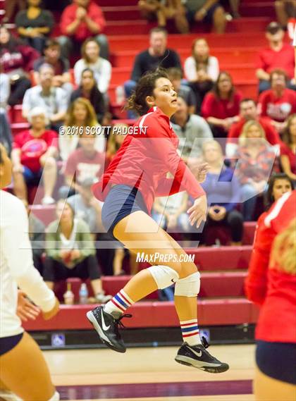 Thumbnail 2 in Great Oak vs. Redondo Union photogallery.