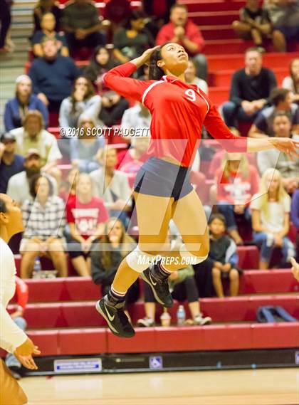 Thumbnail 2 in Great Oak vs. Redondo Union photogallery.