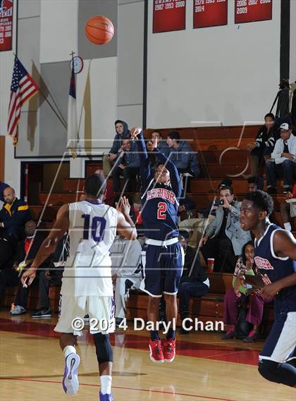 Thumbnail 2 in St. Anthony vs Leuzinger (Rose City Roundball Classic) photogallery.