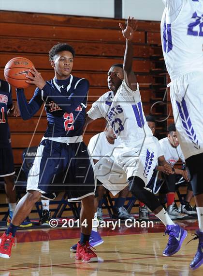 Thumbnail 1 in St. Anthony vs Leuzinger (Rose City Roundball Classic) photogallery.