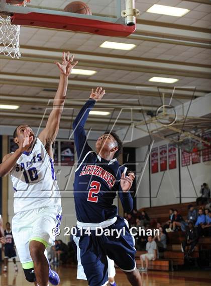 Thumbnail 1 in St. Anthony vs Leuzinger (Rose City Roundball Classic) photogallery.