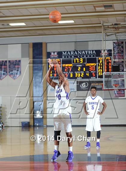 Thumbnail 2 in St. Anthony vs Leuzinger (Rose City Roundball Classic) photogallery.