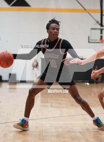 Thumbnail 2 in Ruskin vs Republic (Blue Valley Shootout) photogallery.