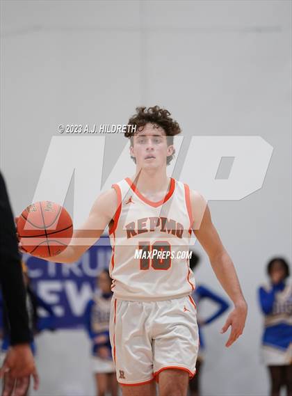Thumbnail 2 in Ruskin vs Republic (Blue Valley Shootout) photogallery.