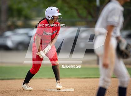 Thumbnail 2 in Harvard-Westlake @ Notre Dame (SO) photogallery.