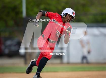 Thumbnail 1 in Harvard-Westlake @ Notre Dame (SO) photogallery.