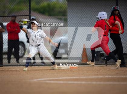 Thumbnail 2 in Harvard-Westlake @ Notre Dame (SO) photogallery.
